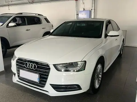 Audi A4L 2015