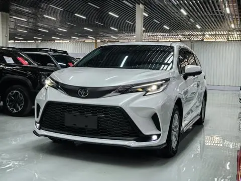 Toyota Granvia 2024