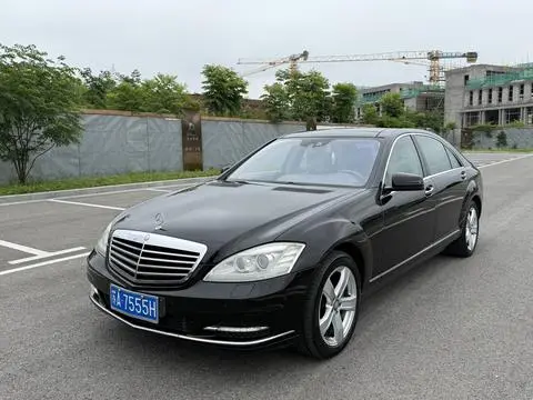 Mercedes-Benz S-Class 2010