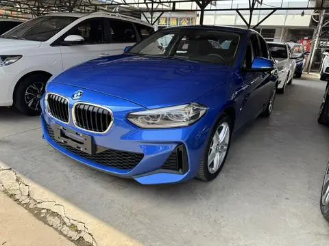 BMW 1 Series 2020 — фото 1