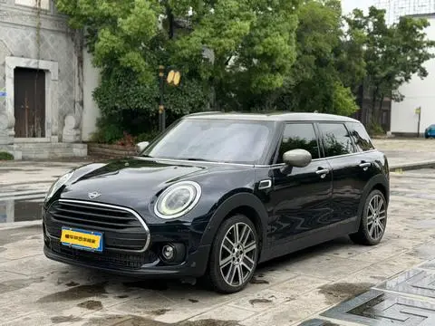 MINI CLUBMAN 2022