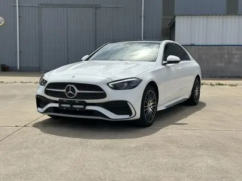 Mercedes-Benz C-Class 2024