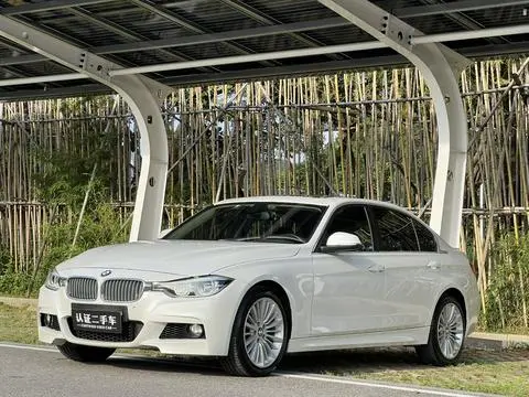 BMW 3 Series 2018 — фото 1