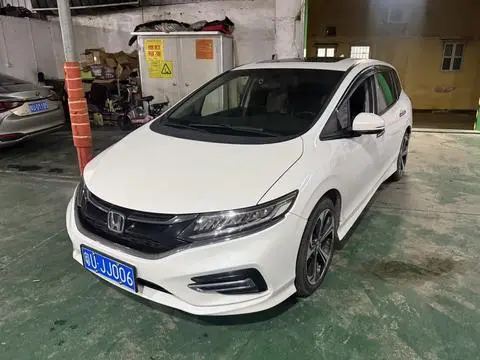 Honda Jade 2017 — фото 1