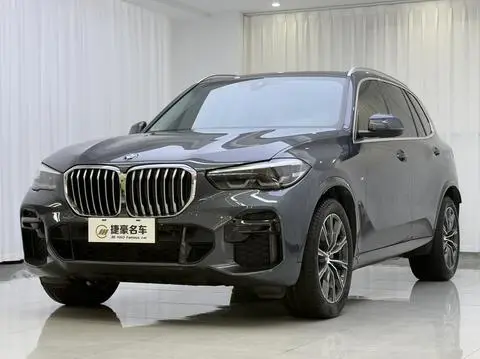 BMW X5 2021