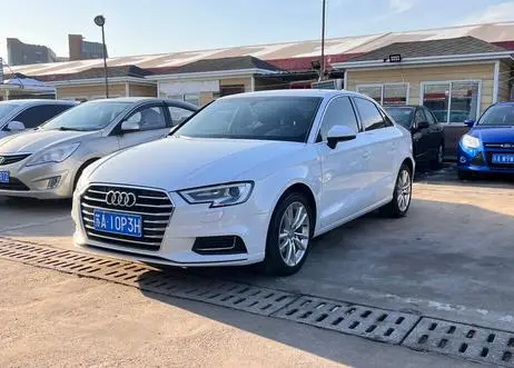 Audi A3 2019 — фото 1