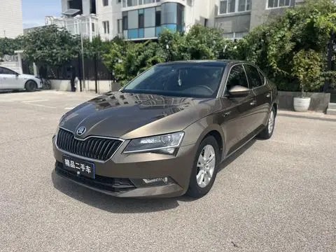 Skoda Superb 2016
