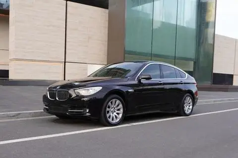 BMW 5 Series GT 2013