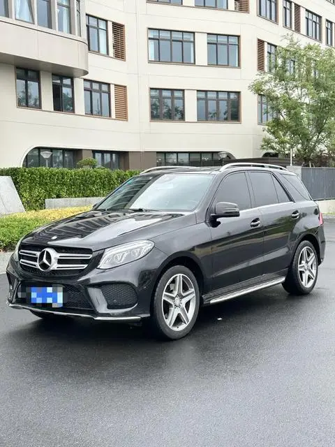 Mercedes-Benz GLE 2015