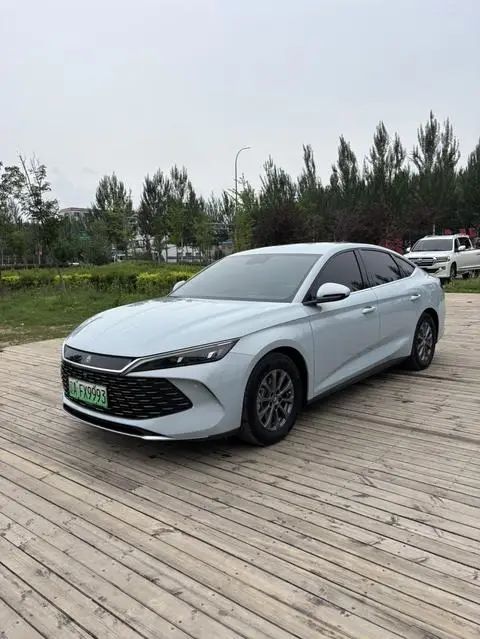 BYD 秦L DM 2025 — фото 1