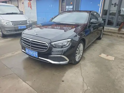 Mercedes-Benz E-Class 2022