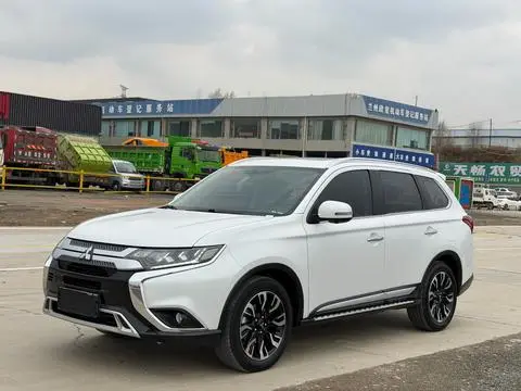Mitsubishi 欧蓝德 2020