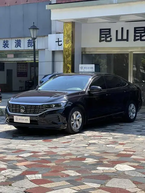 Volkswagen Passat 2025