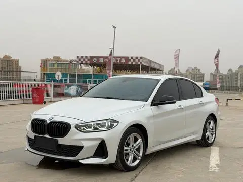 BMW 1 Series 2021