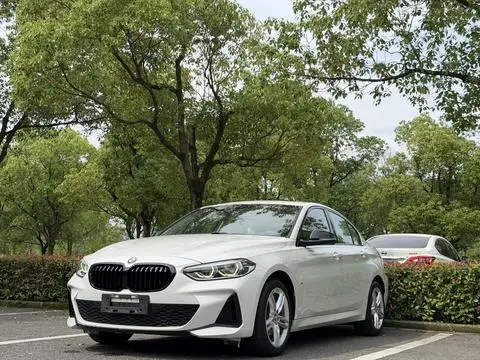 BMW 1 Series 2021