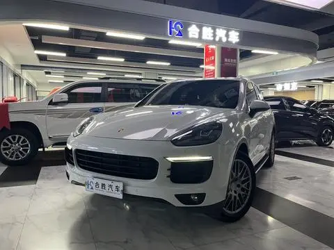 Porsche Cayenne 2017 — фото 1