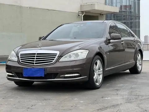 Mercedes-Benz S-Class 2010