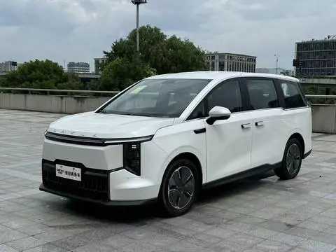 Maxus 大家7超混 2024