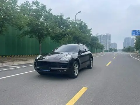Porsche Macan 2016