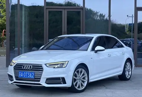 Audi A4L 2018