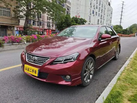 Toyota Reiz 2012