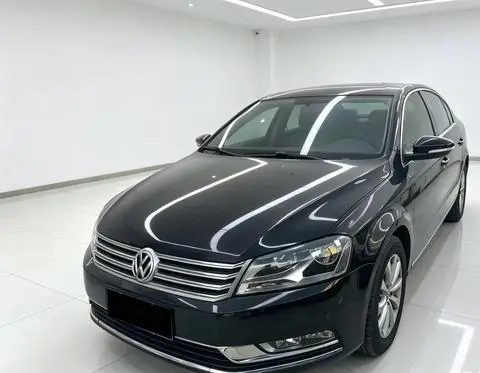 Volkswagen Magotan 2013