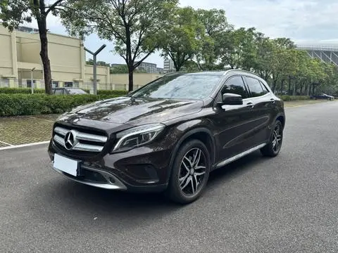 Mercedes-Benz GLA 2016