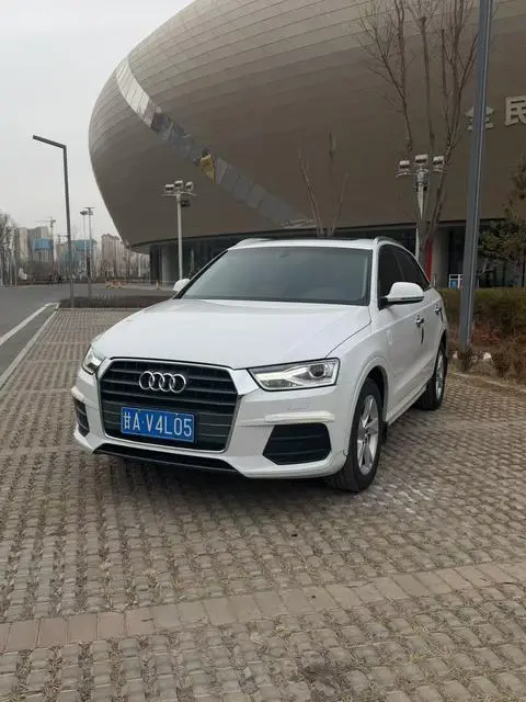 Audi Q3 2017 — фото 1