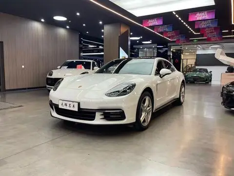 Porsche Panamera 2019