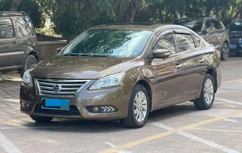 Nissan 轩逸 2012