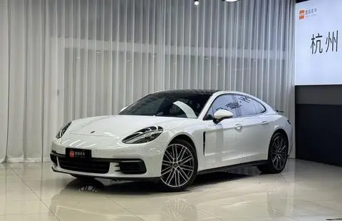 Porsche Panamera 2019