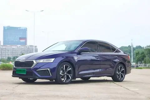 Skoda 明锐 2022 — фото 1