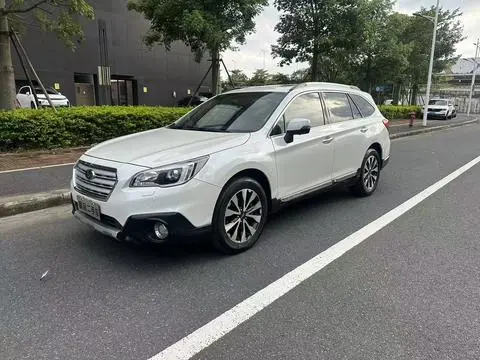 Subaru Outback 2015 — фото 1