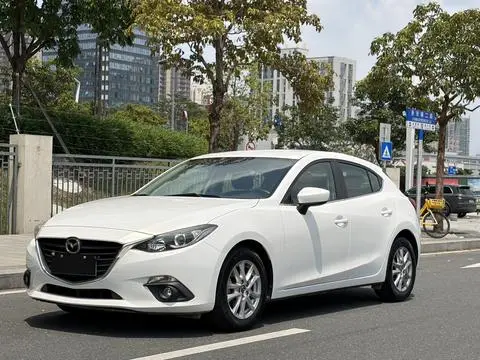Mazda 3 Axela 2014
