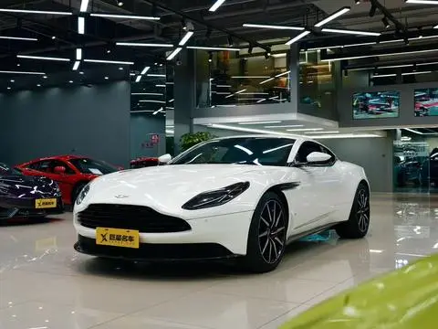 Aston Martin DB11 2017