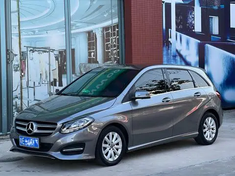 Mercedes-Benz B-Class 2017 — фото 1