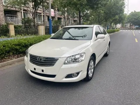 Toyota Camry 2008 — фото 1