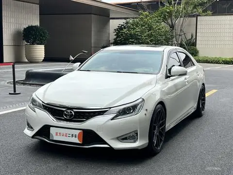 Toyota Reiz 2013