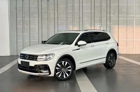 Volkswagen TiguanX 2021