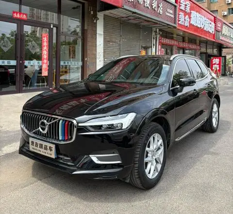 Volvo XC60 2021 — фото 1