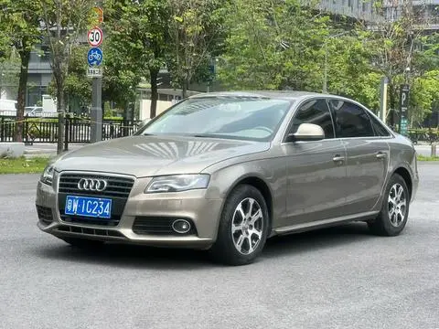 Audi A4L 2012