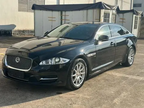 Jaguar XJ 2015