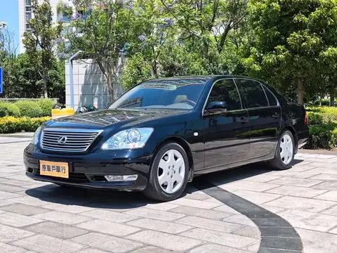 Lexus LS 2004