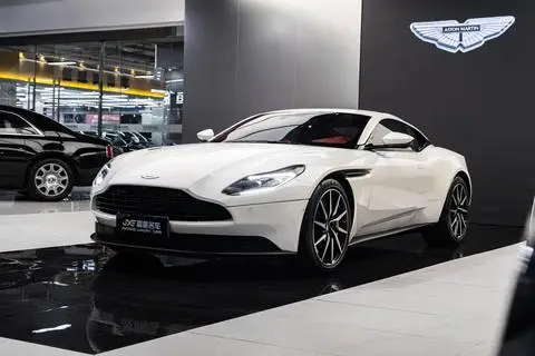 Aston Martin DB11 2019