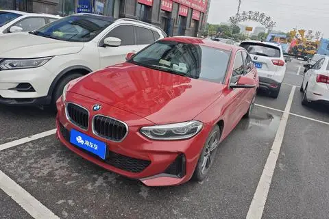 BMW 1 Series 2021