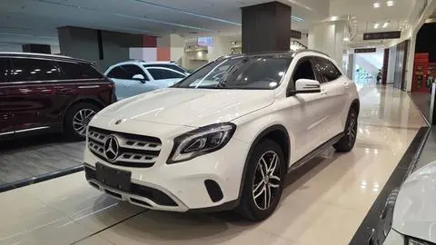 Mercedes-Benz GLA 2017