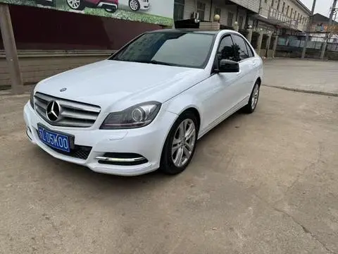 Mercedes-Benz C-Class 2011
