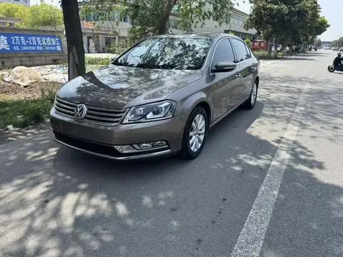 Volkswagen Magotan 2013