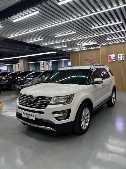 Ford 探险者 2016 — фото 1