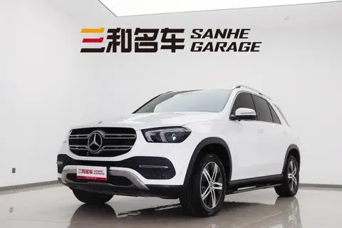 Mercedes-Benz GLE 2020 — фото 1